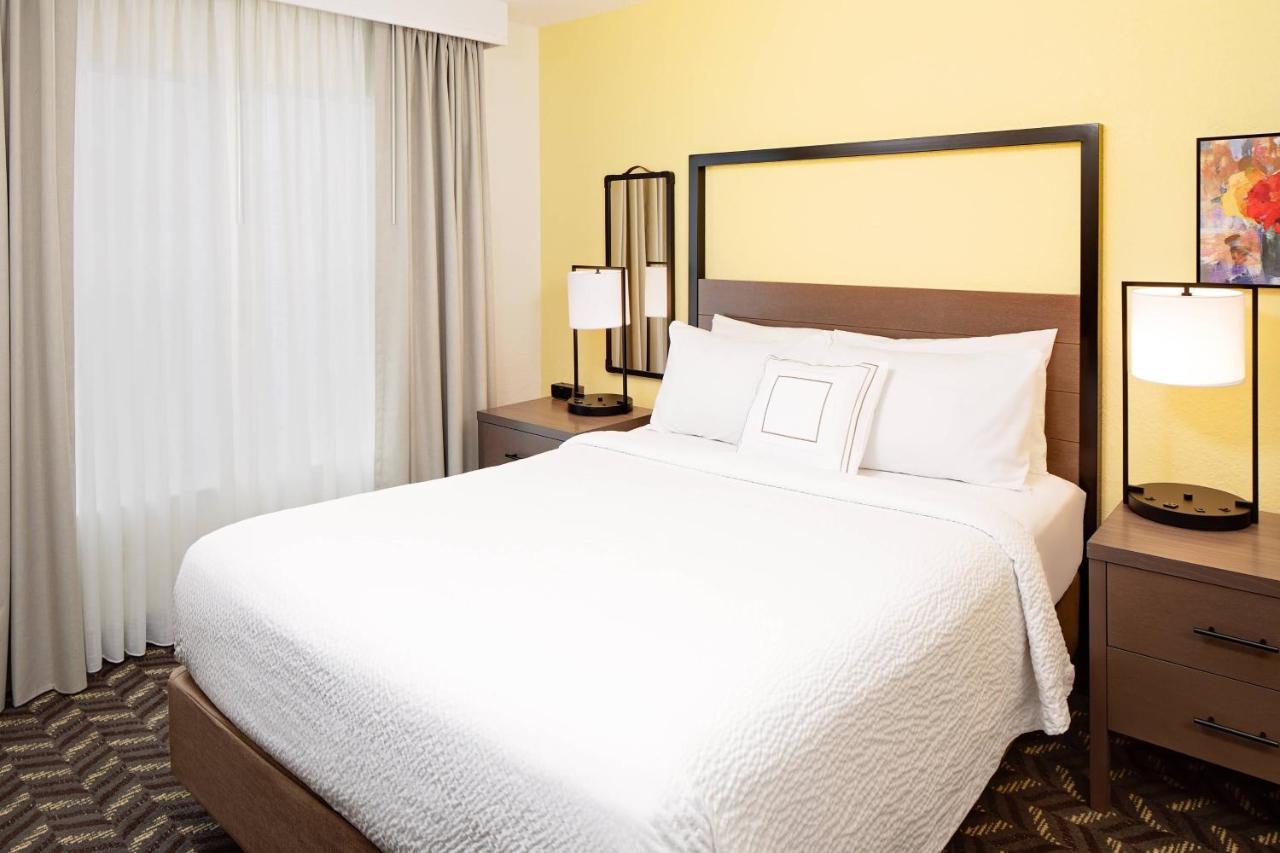 Residence Inn Boston Dedham Bagian luar foto