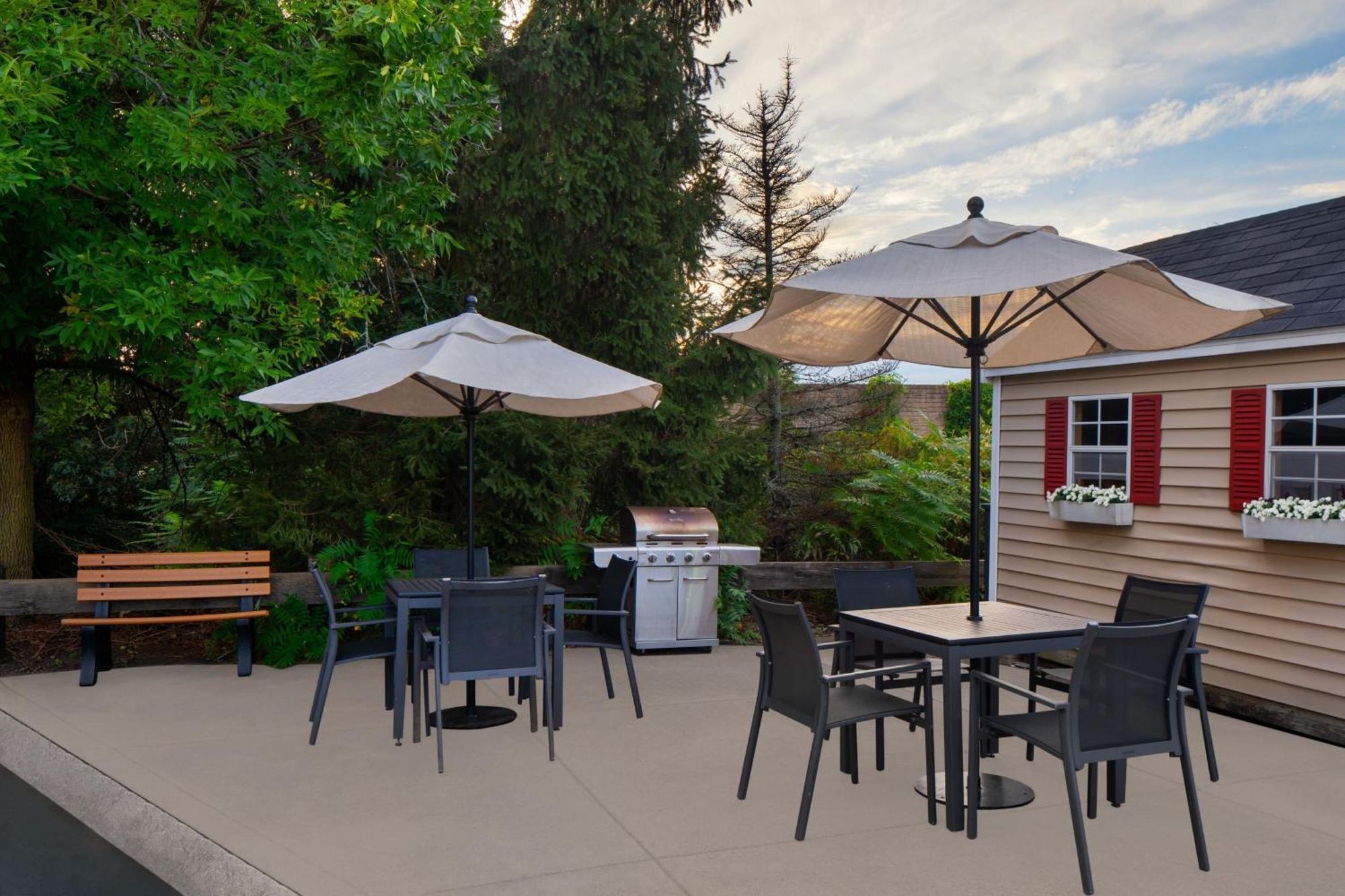 Residence Inn Boston Dedham Bagian luar foto