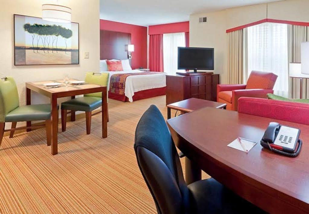 Residence Inn Boston Dedham Bagian luar foto
