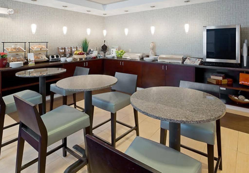 Residence Inn Boston Dedham Bagian luar foto